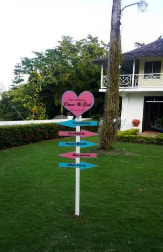 outdoor yard sign