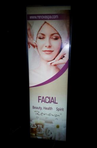 renova spa lit box 2